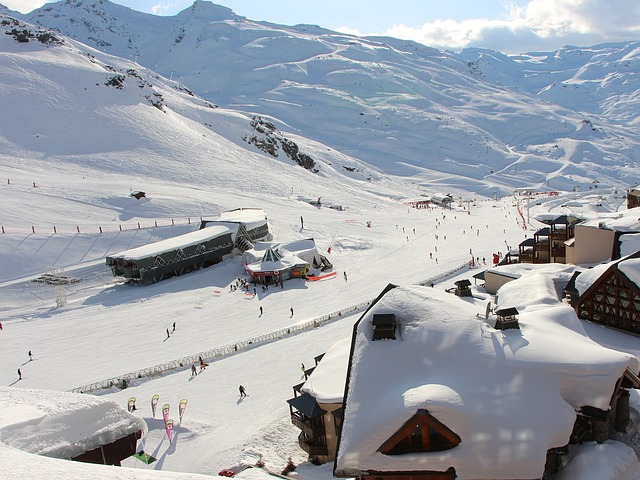 dans quelle station de ski investir-montagne enneigée